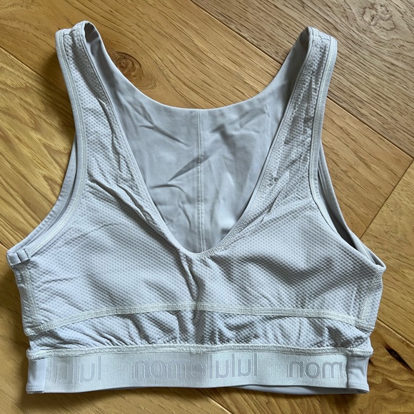 Lululemon Reversible Crop/Sports Bra - Picture 5 of 5